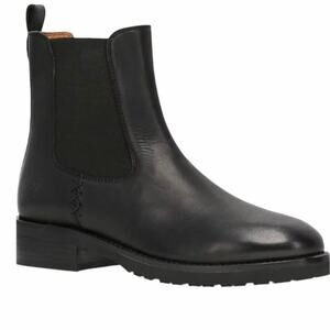 Frye Melissa Lug Leather Chelsea Booties Size 7.5 NEW